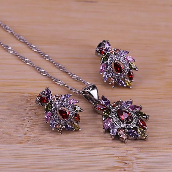 Gorgeous multi color Swarovski elements set - silver plated - Picture 7 of 11